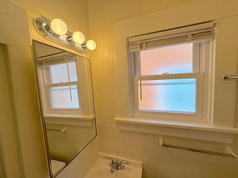 40 Brooks Ave #16 — Photo 16