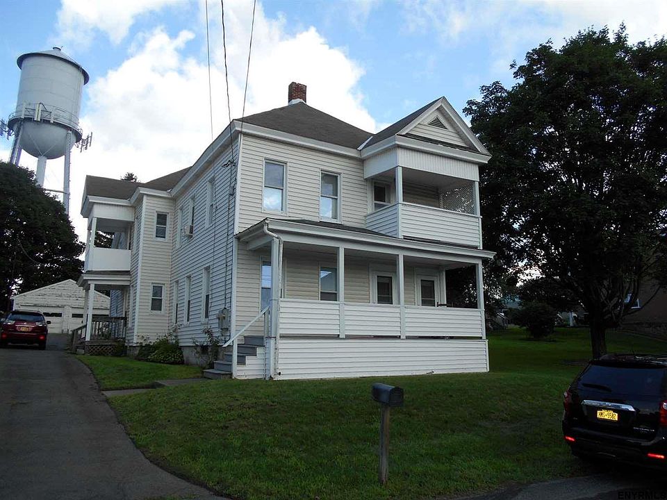 1st image of 52 East St
