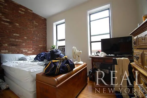 Rented by REAL New York | media 9