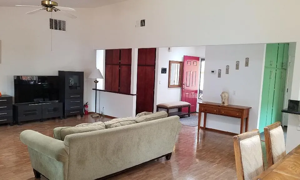 2407 Amapola Dr