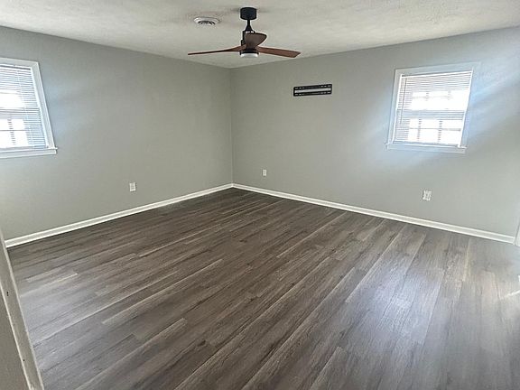 3rd image of 202 Arlington Ave