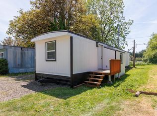 724 SW Ferry Ave #42, Siletz, OR 97380