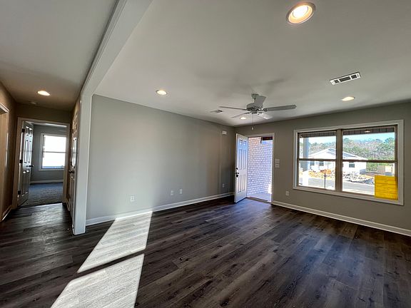 4th image of 4406 Easthaven Cir