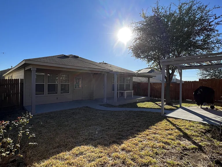 10909 Charreada Trl — Photo 9