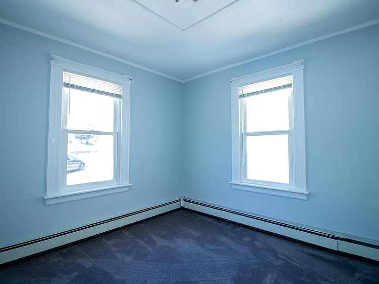 19-21 Perry Hill Rd #2L — Photo 4