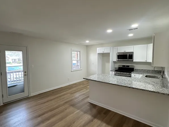 10 Cedar Ave APT E, Towson, MD 21286