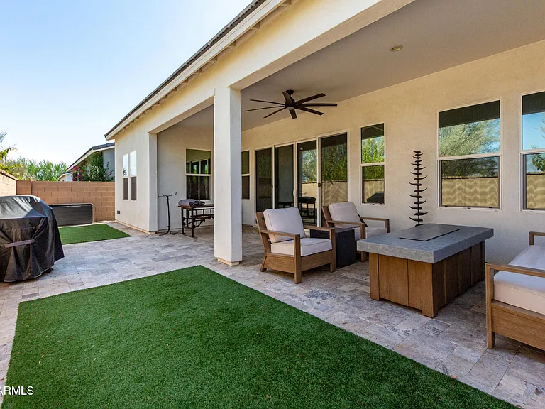 11491 N Luckenbach St — Photo 36