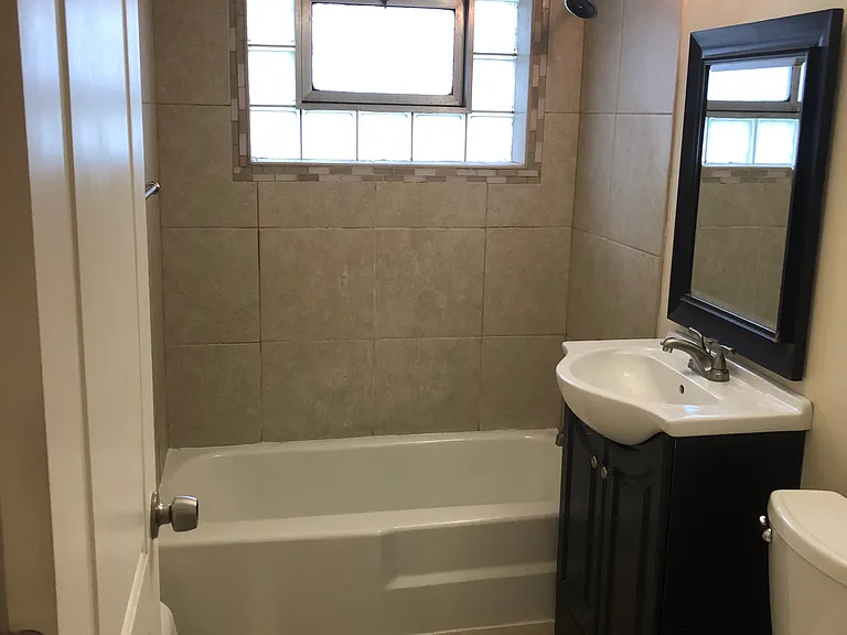 3225 W 111th St #302 — Photo 14