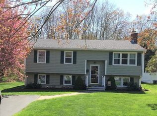 46 Doral Ln, Attleboro, MA 02703