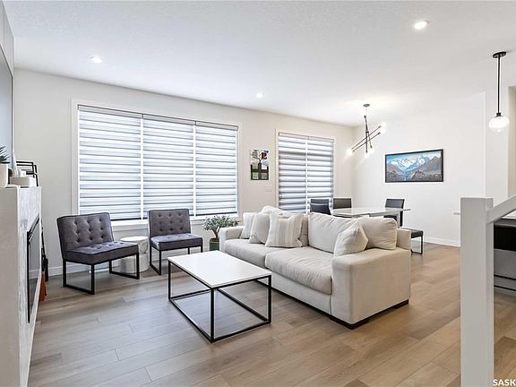 3rd image of 155 Keith WAY