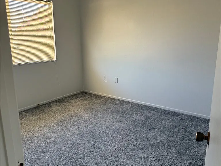 28906 W Worcester Rd — Photo 25
