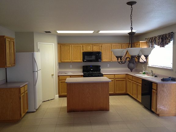 2nd image of 5501 Muskingham Way