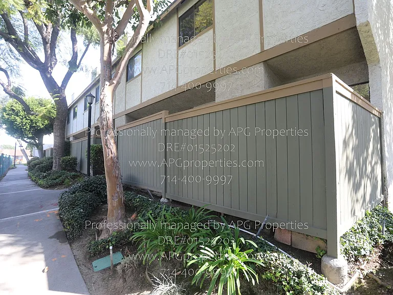 2000 W Palmyra Ave #32 — Photo 30