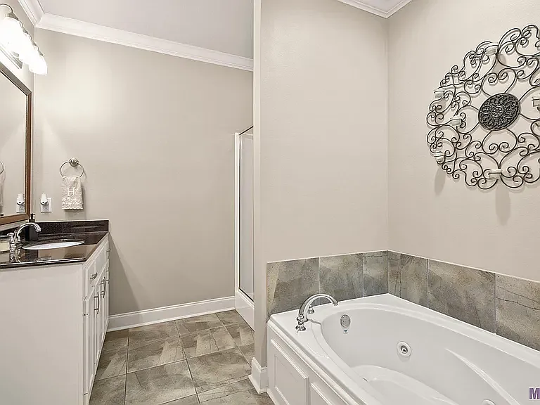 7611 Ibiza Dr — Photo 11
