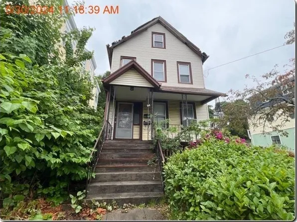 62 Locust St, Winthrop, MA 02152