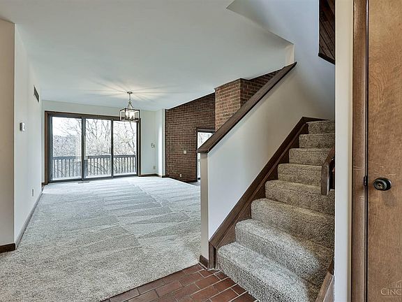 4th image of 2615 Saddleback Dr