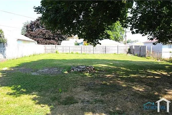 627 Bronson Ave — Photo 19