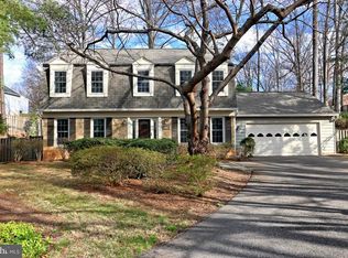 3409 Monarch Ln, Annandale, VA 22003