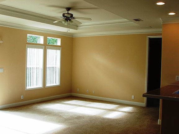 5th image of 5825 Mora Pl