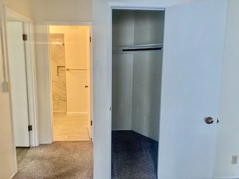 5 F St — Photo 10