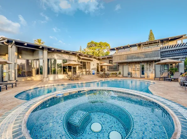 19 Holomakani Pl, Lahaina, HI 96761