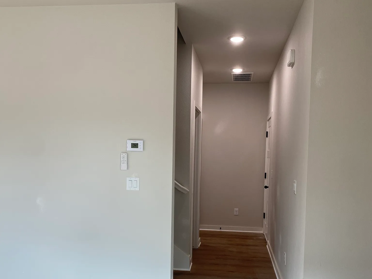 3 bed, 2.5 bath, 1475 sqft, $1,750 — Photo 2