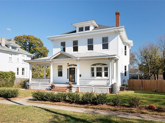 3rd image of 2413 Barton Ave