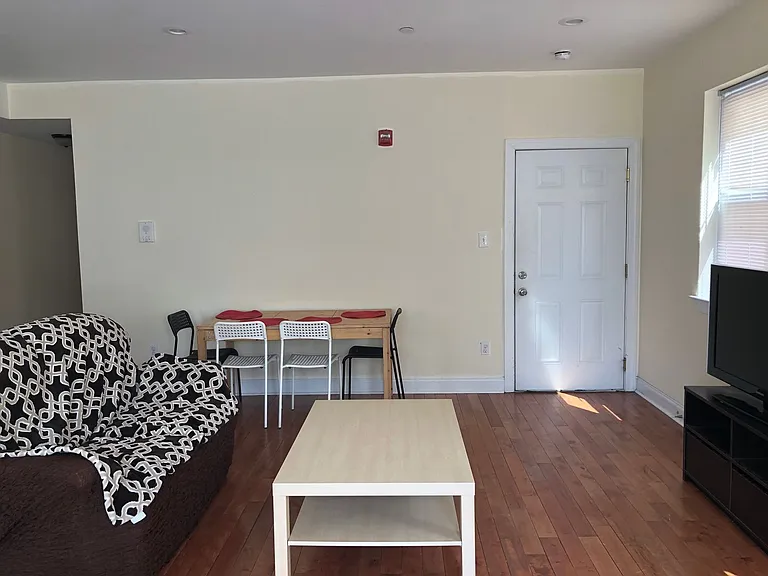 437 N Wiota St — Photo 19