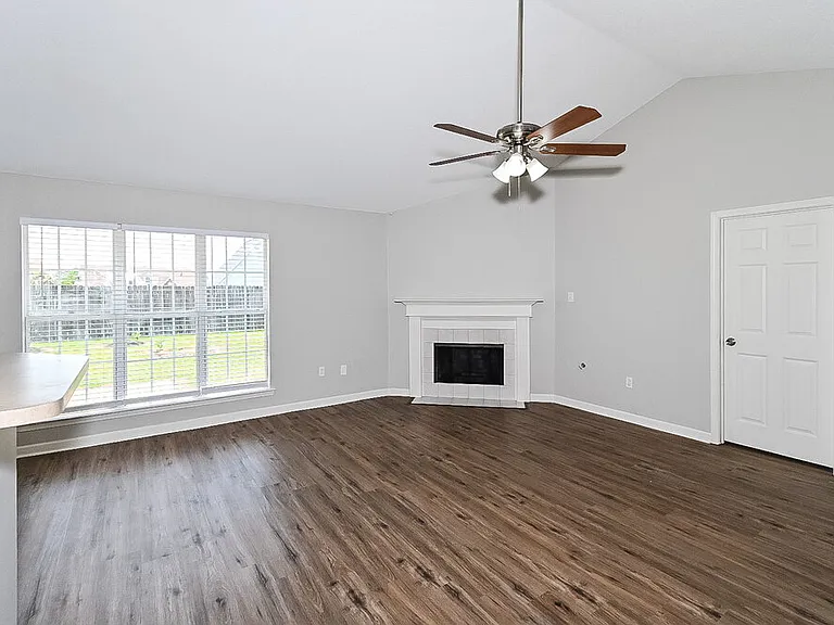 6620 Tealwood Dr — Photo 4