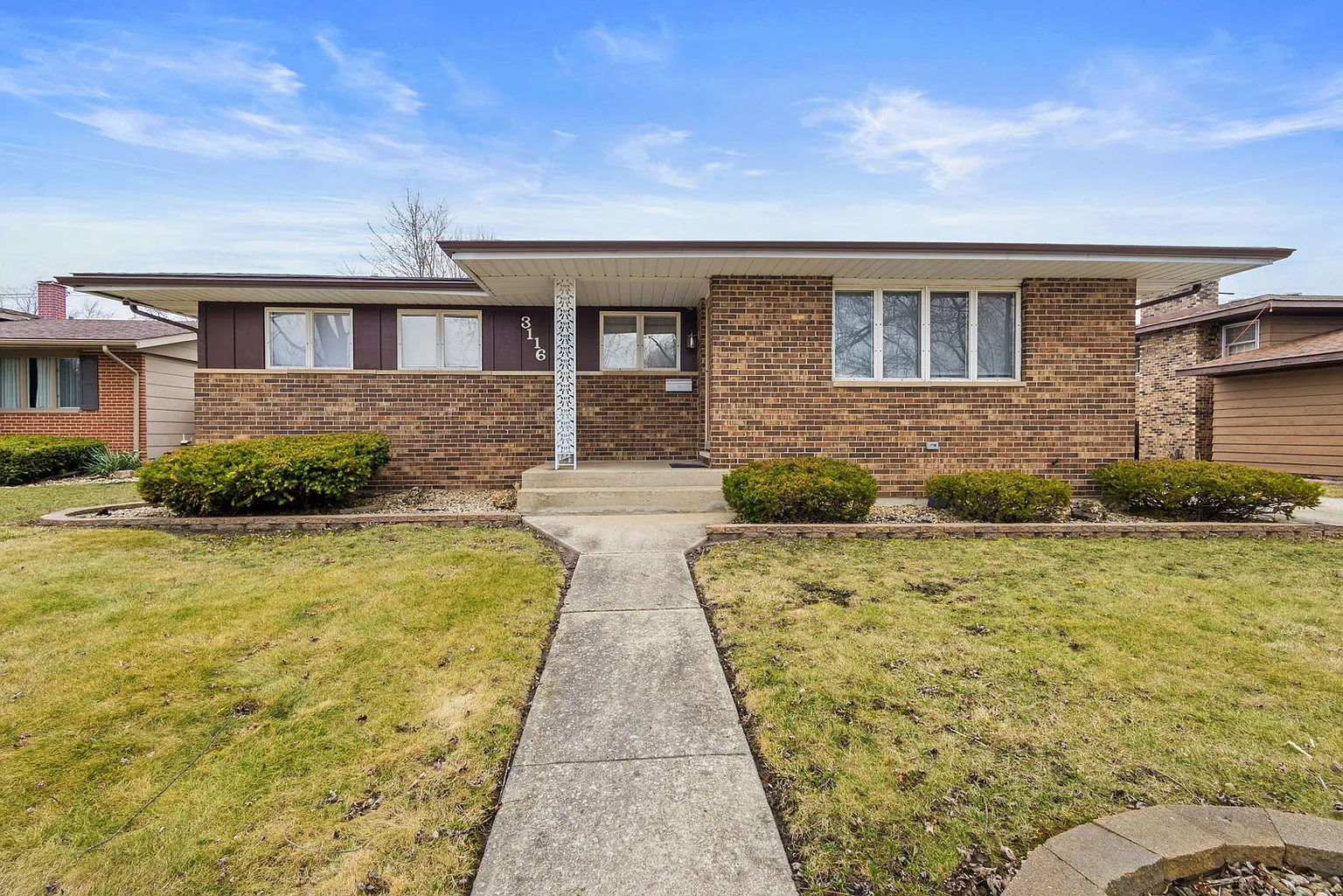 3116 191st Pl photo 1
