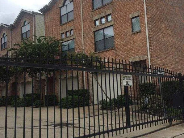 3501 Link Valley Dr APT 901, Houston, TX 77025
