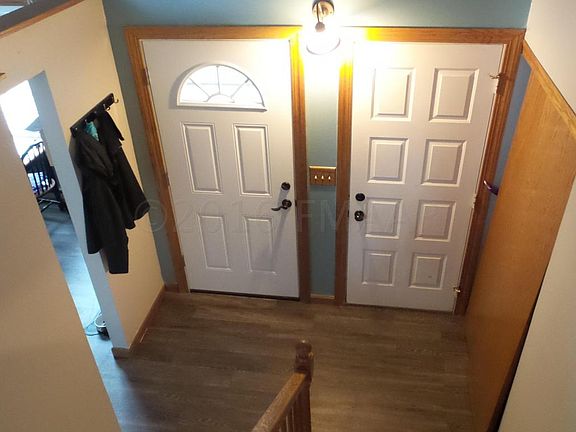 5th image of 3632 Village Green Ln