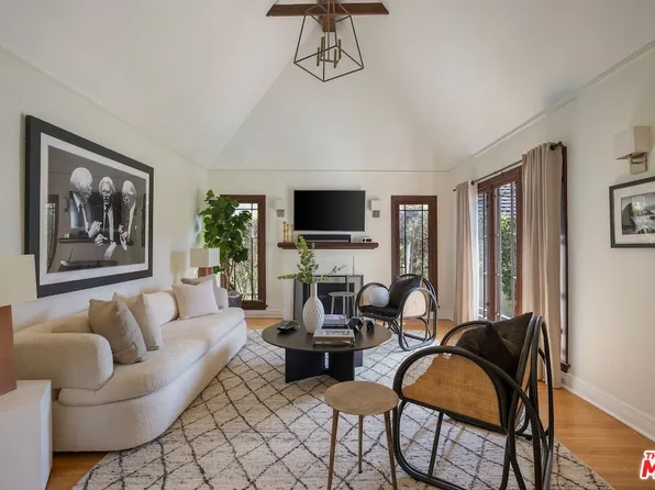 1332 S Ogden Dr, Los Angeles, CA 90019