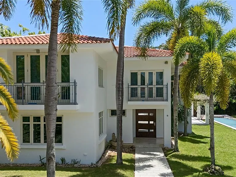 121 Dorado Bch E — Photo 7