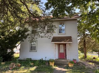 115 W James St, Dwight, IL 60420