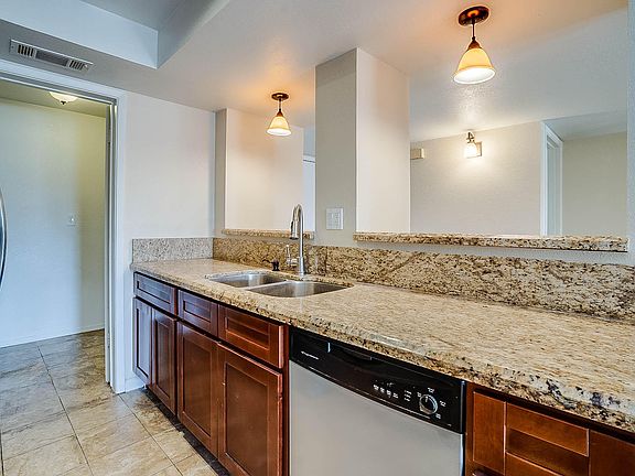 4th image of 11048 N 28th Dr Unit 346