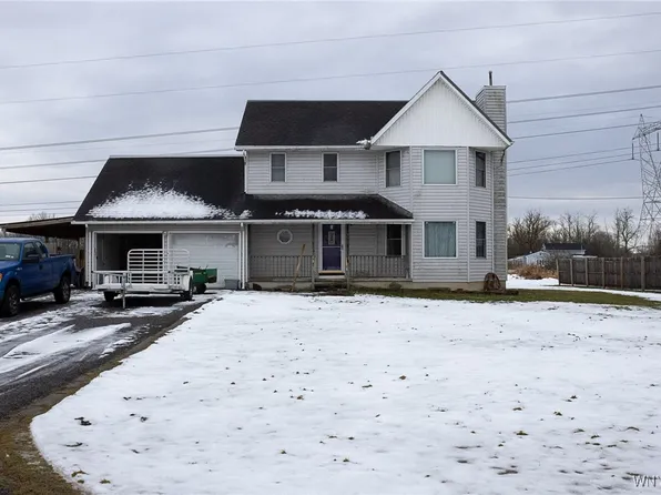 6391 Aiken Rd, Lockport, NY 14094