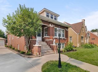 118 Northgate Rd, Riverside, IL 60546