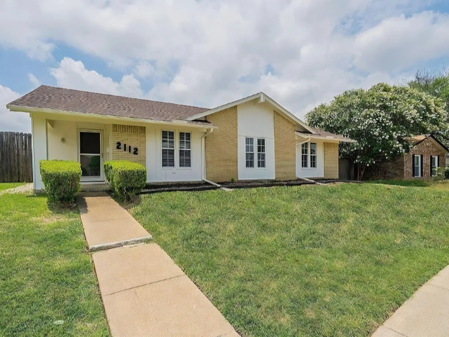 4 bed, 1621 sqft, $2,650 — Photo 2