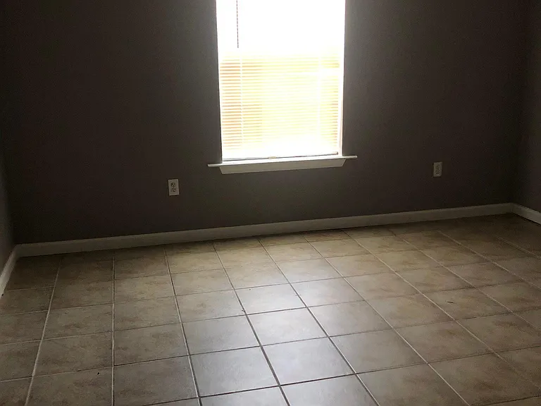 43159 Remington Dr — Photo 19