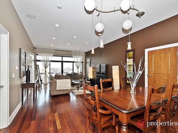 Living Room / Dining Room