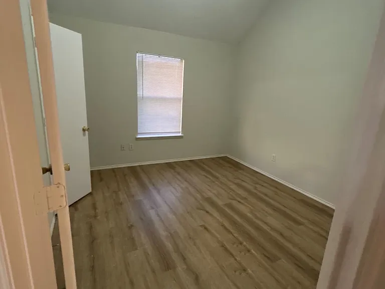 4428 Lodestone Ln — Photo 12