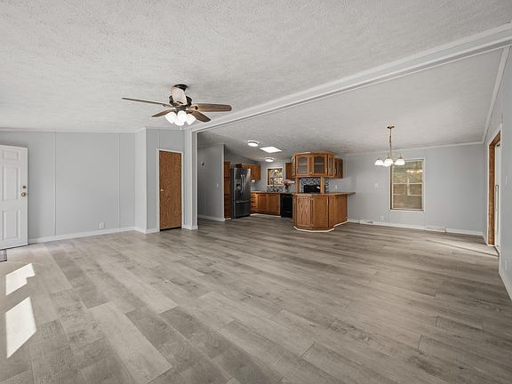 4th image of 4700 E Zehr Rd