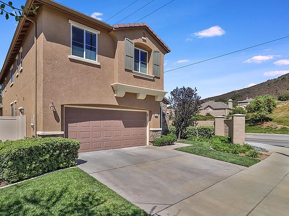 2nd image of 3801 Dunaway Dr