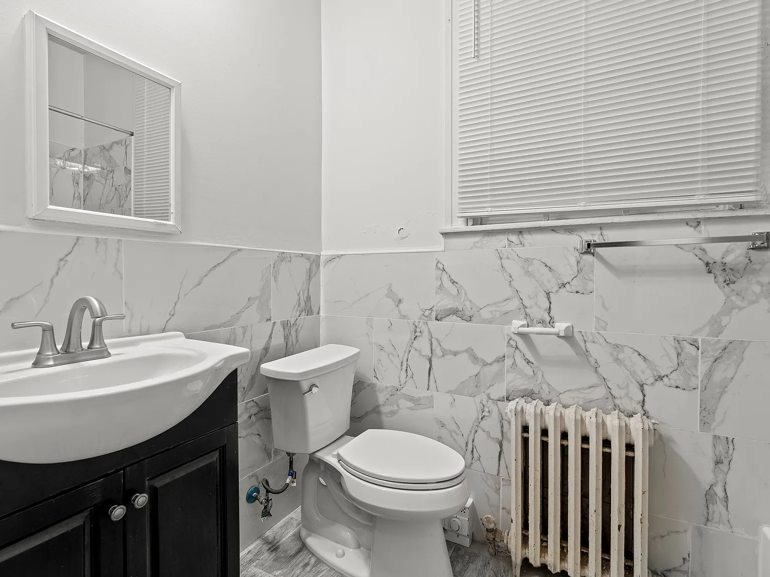 2 bed, 900 sqft, $1,000 — Photo 3