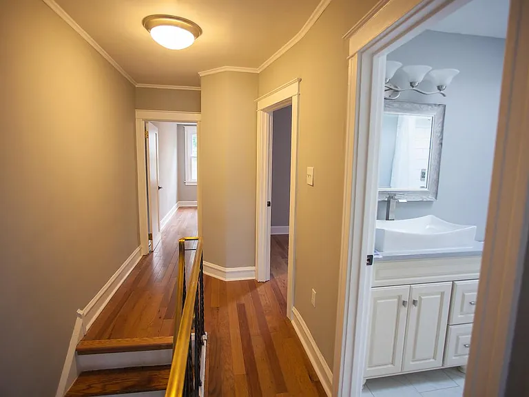 5837 Woodcrest Ave — Photo 22