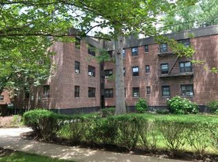 2065 27th St APT 3A, Astoria, NY 11105