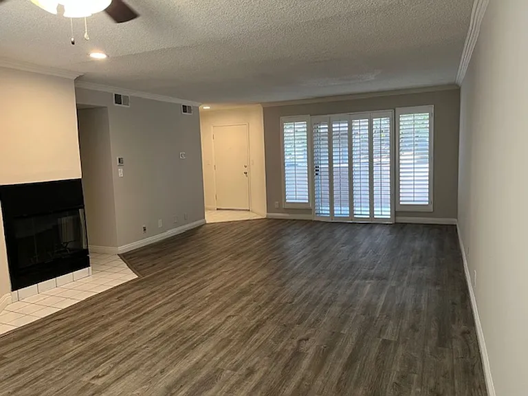 7700 Topanga Canyon Blvd — Photo 8