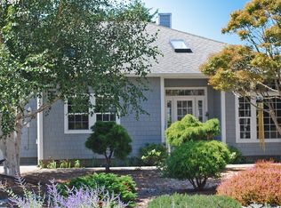 290 Allen Ln, Brookings, OR 97415