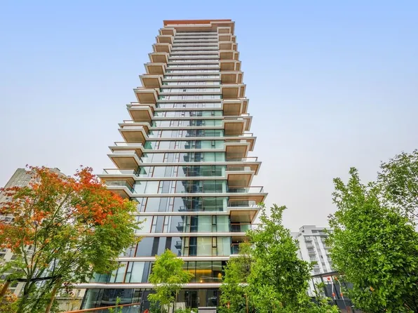 1408 Robson St #1903, Vancouver, BC V6G 0E8